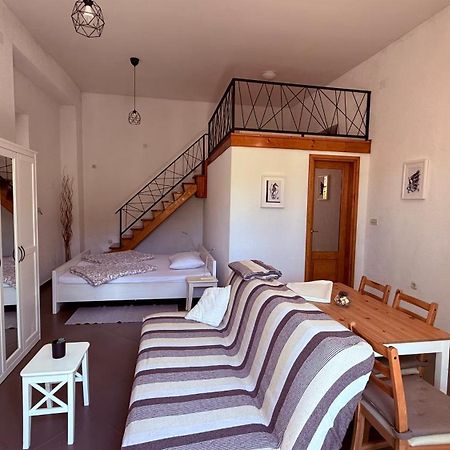 Apartment Paolo Сень Екстер'єр фото