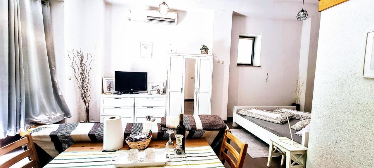 Apartment Paolo Сень Екстер'єр фото